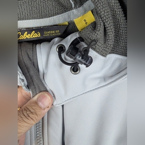 Cabela's Gore Windstopper in light gray size small with drawstring hem & hood - Picture 15 of 16